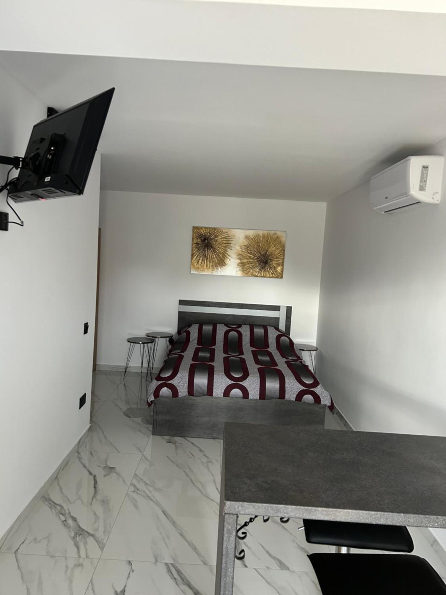 Maria'S Studio Paphos Exterior photo